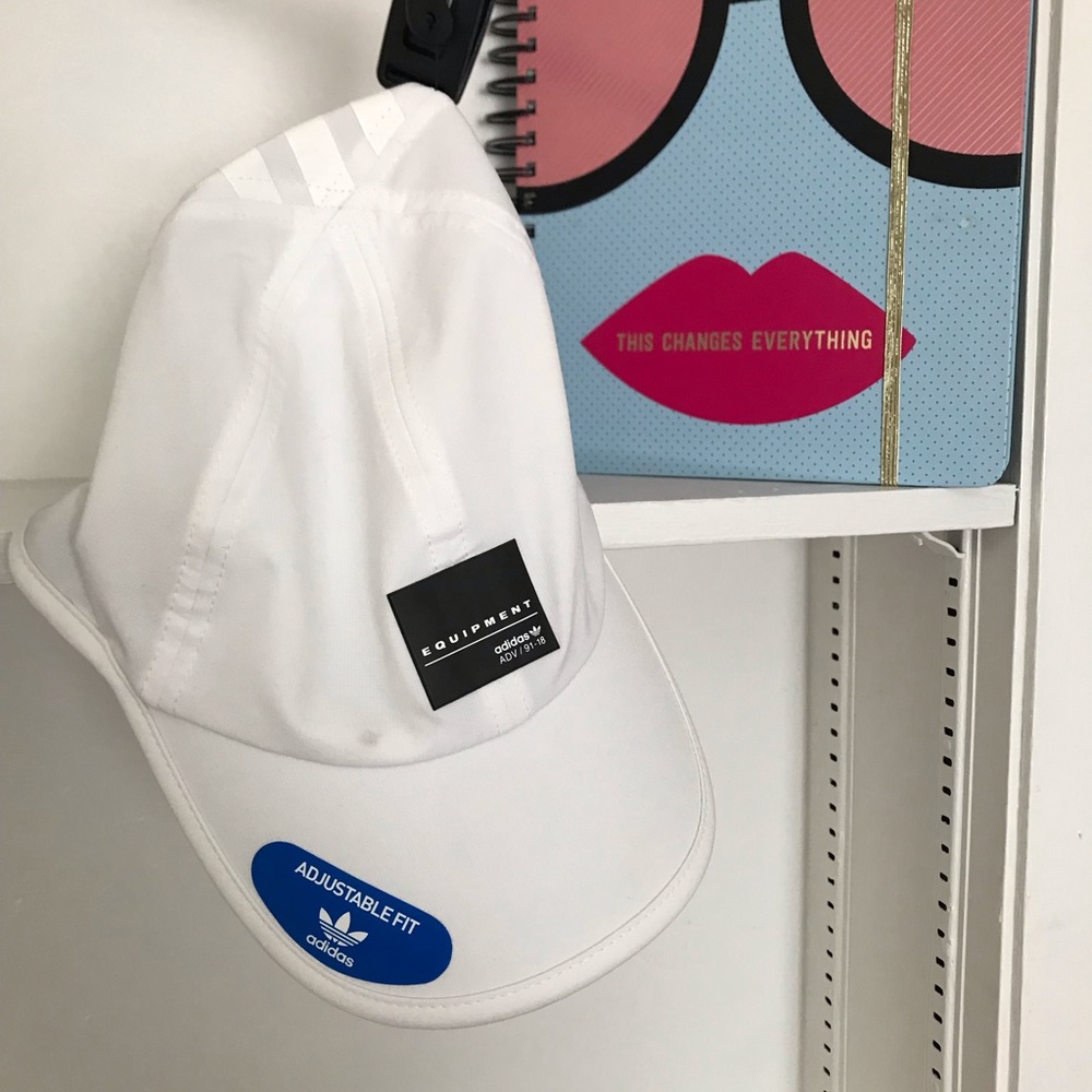 Adidas white hat